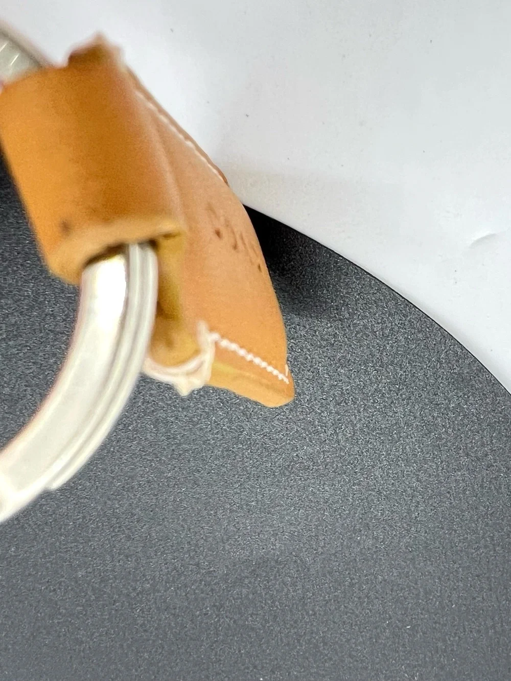 Coach Leather Key Fob Keychain Tan Brown Silver Tone Hangtag Made in China